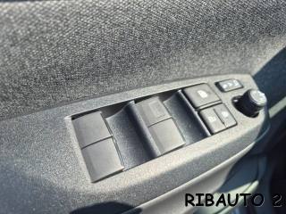 TOYOTA Yaris usata, con Autoradio