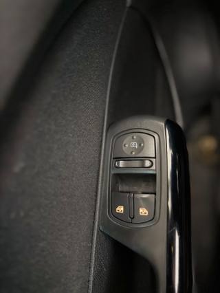 OPEL Corsa usata 17