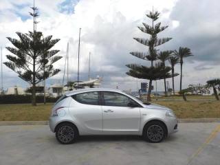 LANCIA Ypsilon usata, con Specchietti laterali elettrici