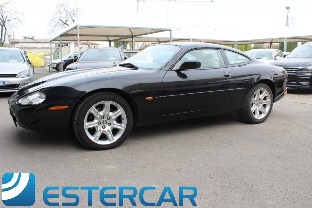 JAGUAR XK8 usata, con Controllo trazione