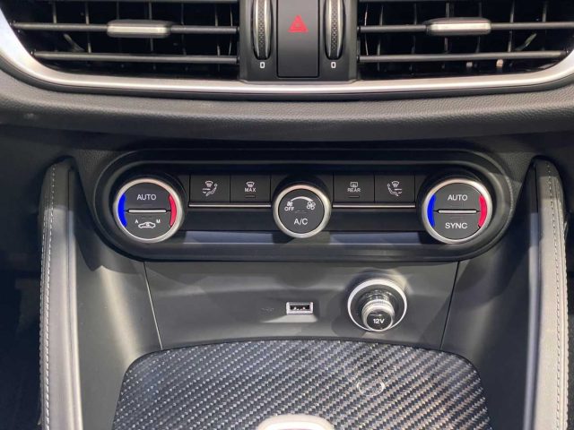 ALFA ROMEO Stelvio usata, con Sensori di parcheggio posteriori