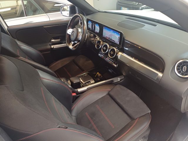 MERCEDES-BENZ GLB 200 usata, con Leve al volante