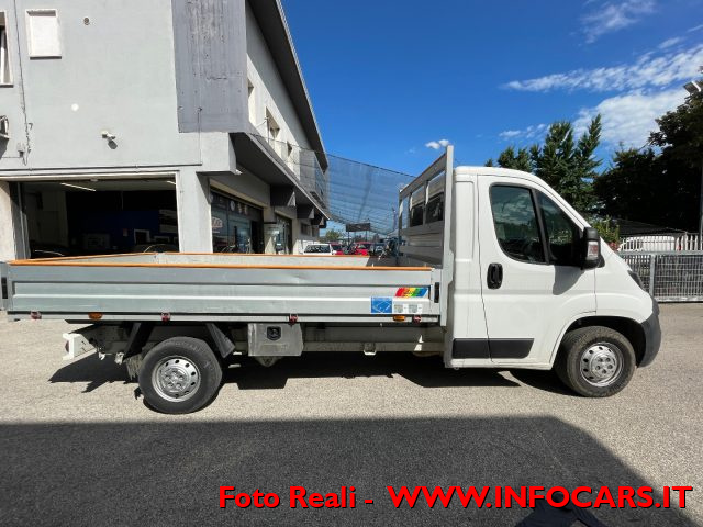 PEUGEOT Boxer usata, con Servosterzo