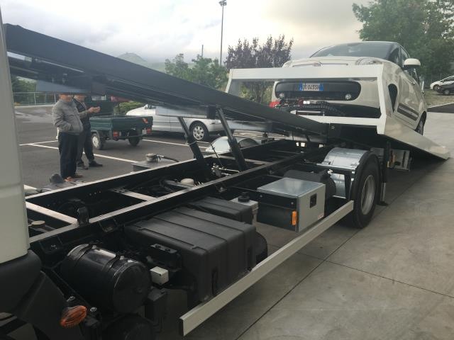 IVECO LKW/TRUCKS usata 14