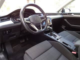VOLKSWAGEN Passat usata, con Boardcomputer