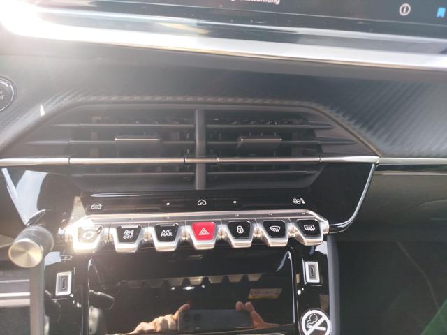 PEUGEOT 208 usata, con Boardcomputer
