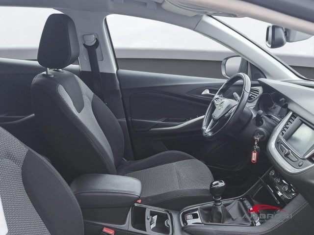 OPEL Grandland X usata 10