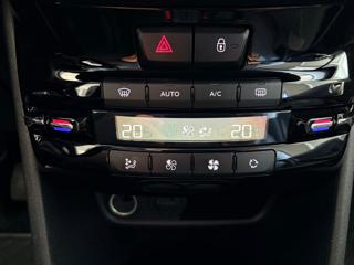 PEUGEOT 2008 usata, con Touch screen