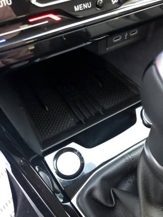 VOLKSWAGEN T-Cross usata, con Autoradio digitale