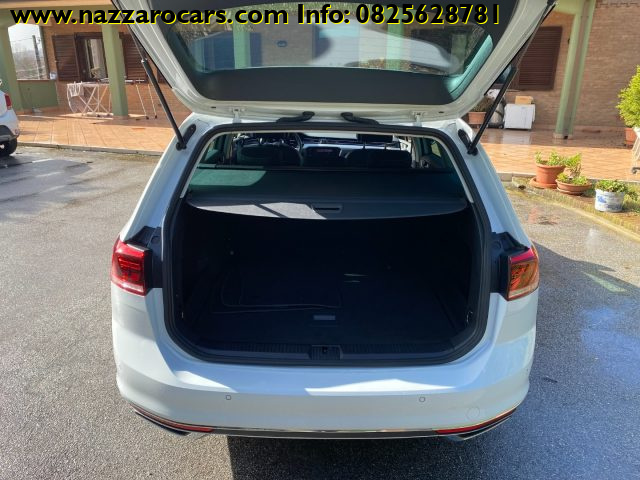 VOLKSWAGEN Passat Variant usata, con Boardcomputer