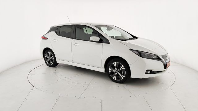 NISSAN Leaf usata, con Autoradio digitale