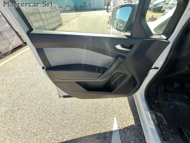 RENAULT Express usata, con USB