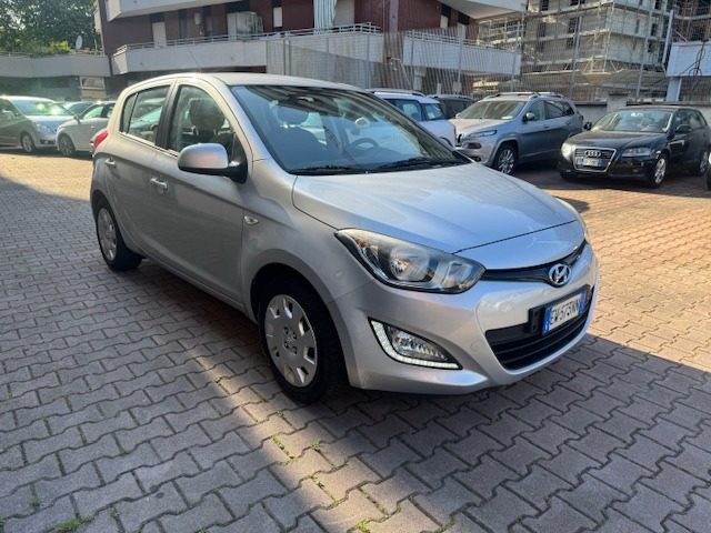 HYUNDAI i20 usata, con ABS