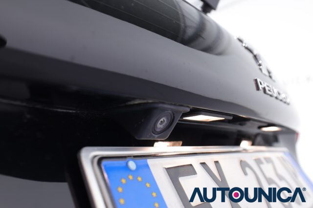PEUGEOT 2008 usata, con Telecamera per parcheggio assistito