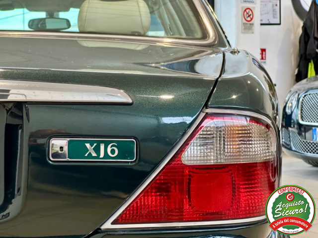 JAGUAR XJ usata, con Autoradio