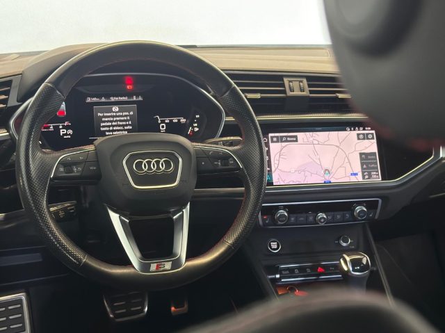 AUDI Q3 usata, con Sensori di parcheggio posteriori