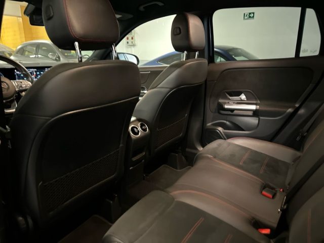 MERCEDES-BENZ GLA 180 usata, con Volante in pelle