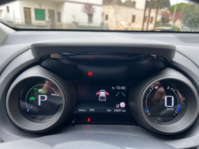 TOYOTA Yaris usata 29