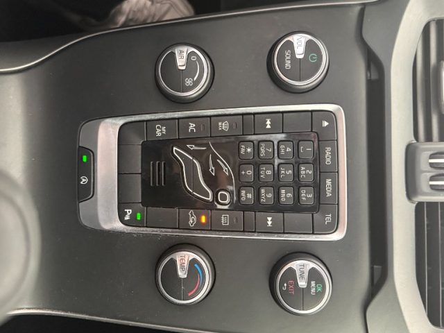 VOLVO V40 usata 12