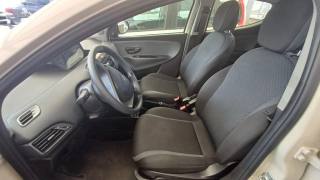 LANCIA Ypsilon usata, con ESP