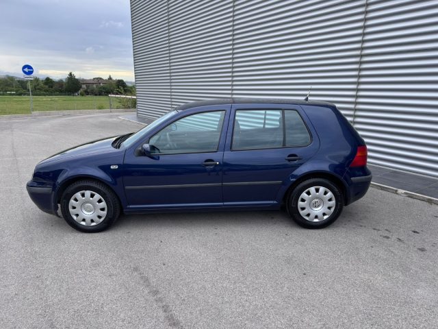 VOLKSWAGEN Golf usata, con Sound system