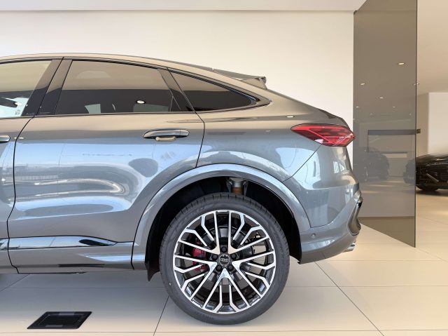 AUDI Q5 usata, con Tettuccio apribile