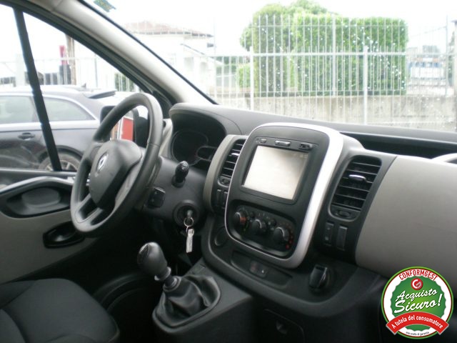 RENAULT Trafic usata, con Fendinebbia