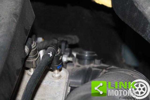 LAND ROVER Discovery Sport usata, con Specchietto retrovisore con funzione antiabbagliamento