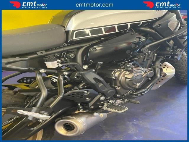 YAMAHA XSR 700 usata 11