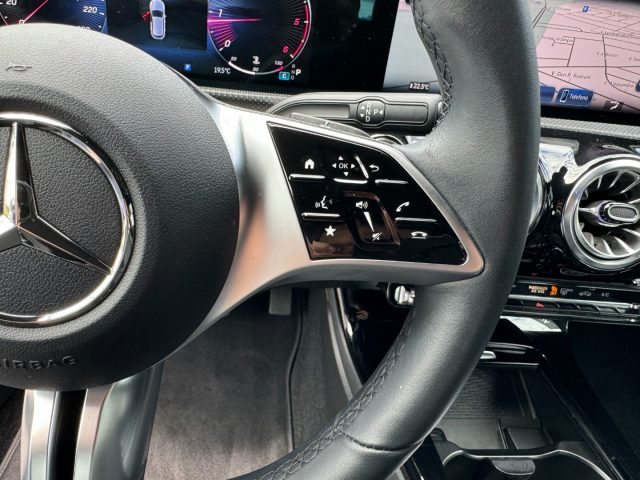 MERCEDES-BENZ A 180 usata, con USB