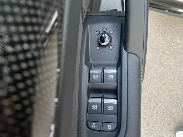 AUDI SQ5 usata, con Volante in pelle