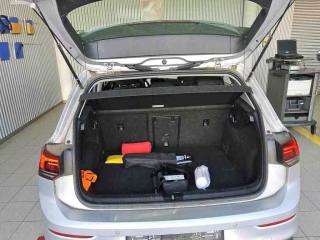 VOLKSWAGEN Golf usata, con Autoradio