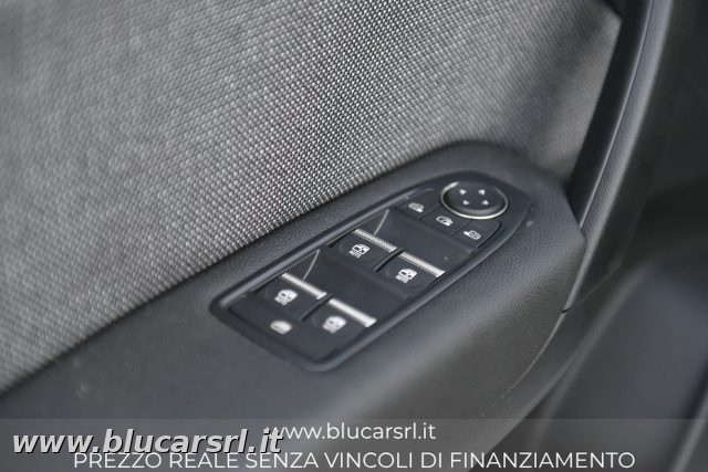 RENAULT Captur usata 27