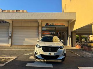 PEUGEOT 2008 usata, con Airbag