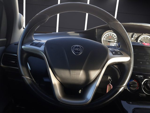 LANCIA Ypsilon usata, con Cruise Control