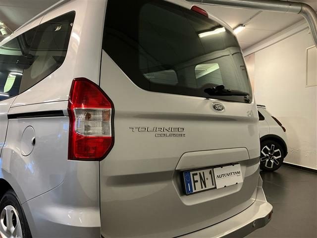 FORD Tourneo Courier usata 6