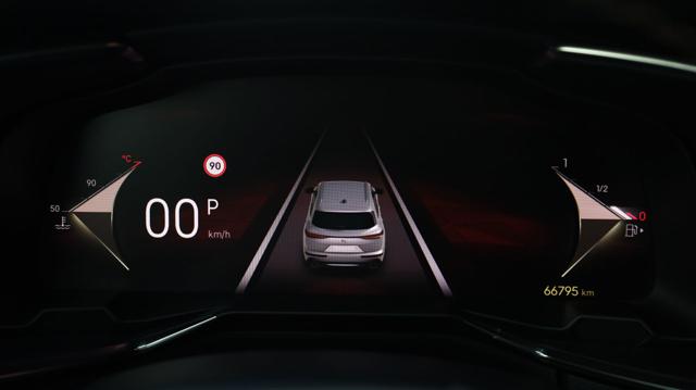 DS AUTOMOBILES DS 7 usata, con Specchietti laterali elettrici