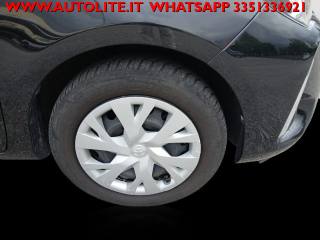 TOYOTA Yaris usata, con Specchietti laterali elettrici