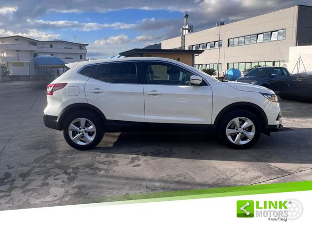 NISSAN Qashqai usata, con Autoradio