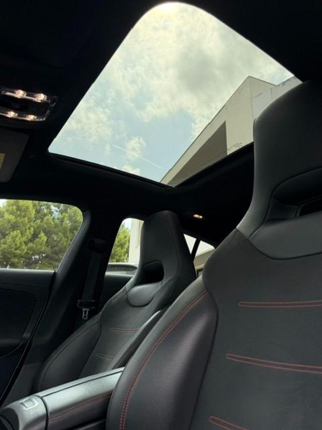 MERCEDES-BENZ CLA 200 usata, con Servosterzo