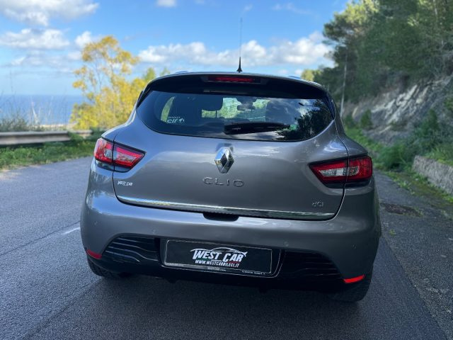 RENAULT Clio usata, con Autoradio