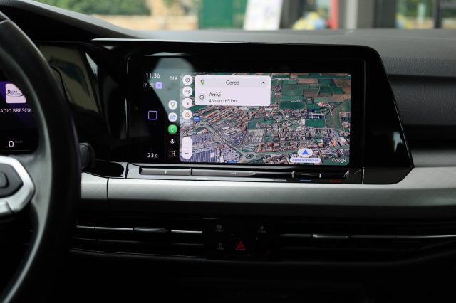 VOLKSWAGEN Golf usata, con Sensore di pioggia