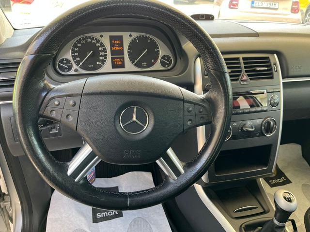 MERCEDES-BENZ B 180 usata, con Cerchi in lega