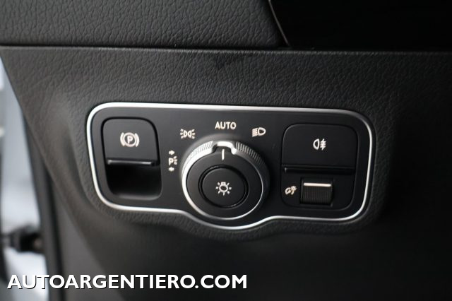 MERCEDES-BENZ GLA 180 usata, con Vivavoce