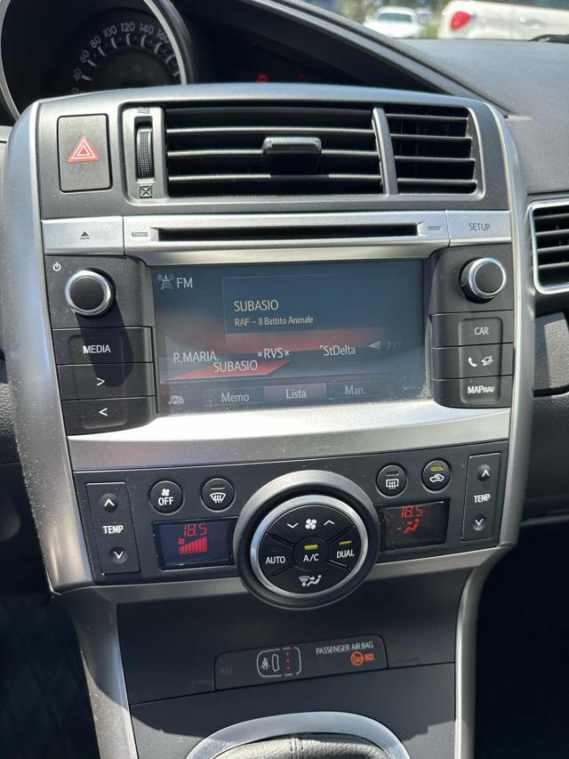 TOYOTA Verso usata 20