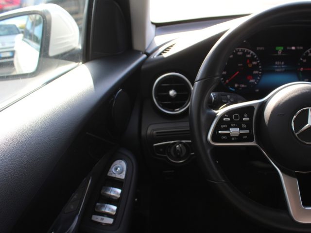 MERCEDES-BENZ GLC 300 usata, con Volante in pelle