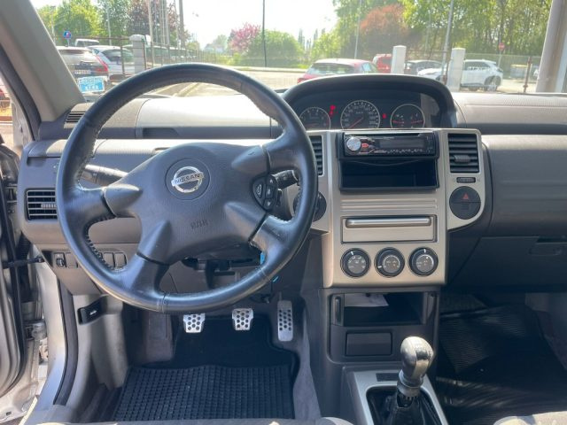 NISSAN X-Trail usata, con Specchietti laterali elettrici