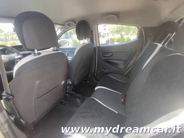 LANCIA Ypsilon usata 17