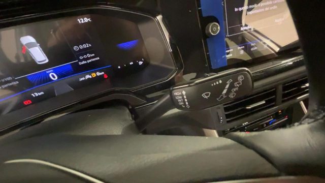 VOLKSWAGEN Taigo usata, con Servosterzo