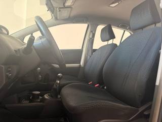 TOYOTA Yaris usata 17